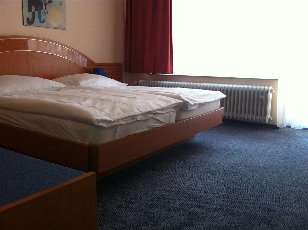 Hotel Europa Πφορτζχάιμ Εξωτερικό φωτογραφία