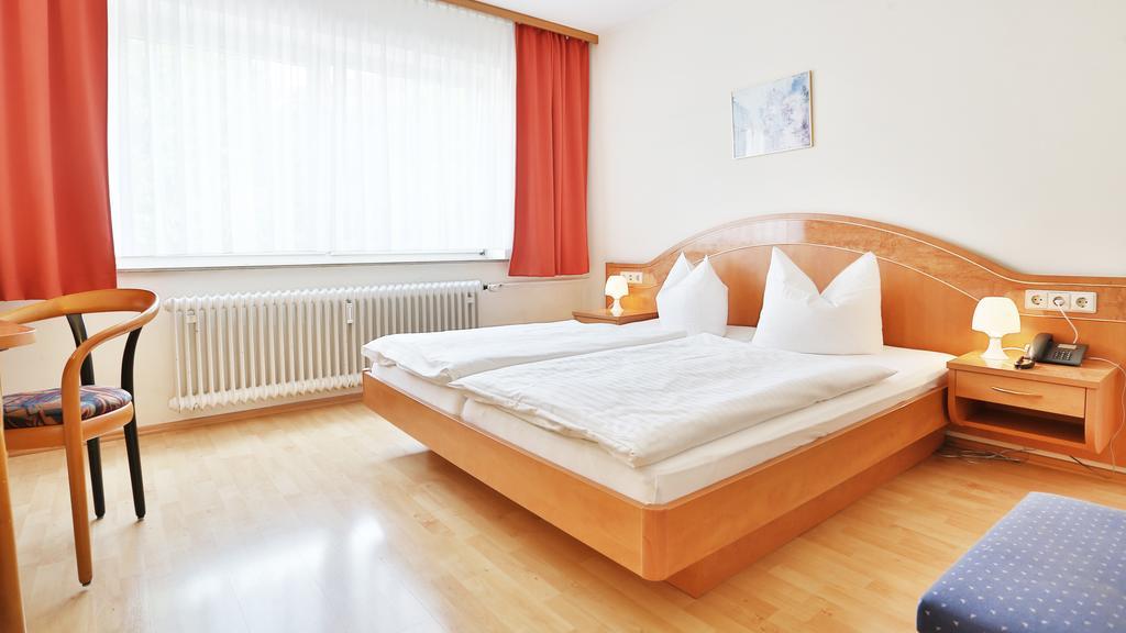 Hotel Europa Πφορτζχάιμ Εξωτερικό φωτογραφία