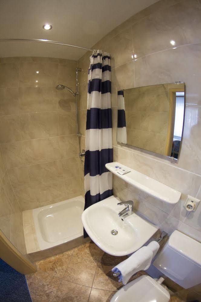 Hotel Europa Πφορτζχάιμ Εξωτερικό φωτογραφία